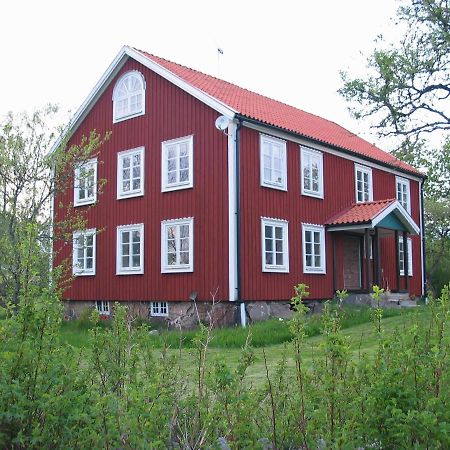 Spjutsbygds Gards Bed And Breakfast Rodeby Exterior photo